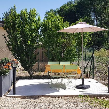 Agreable Petite Maison Proche Joigny Chamvres Εξωτερικό φωτογραφία